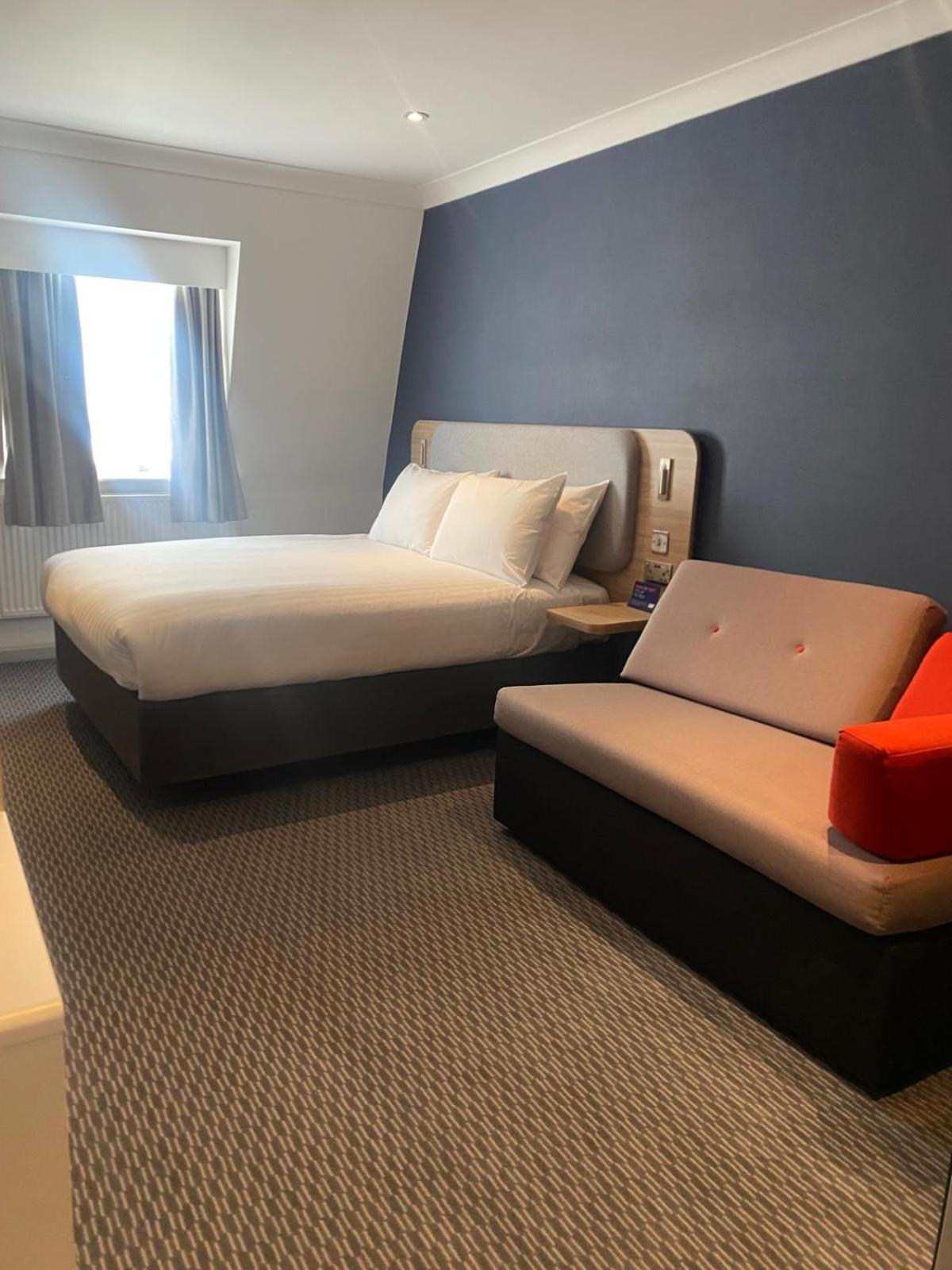 Hotel Express Victoria By Ihg 3*